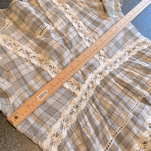 Free People Time Out Plaid Lace Boho White Olive Green Tunic Top Women's Size XS - Picture 12 of 14